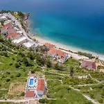 „villa No Stress“ Mit Infinity-pool By Interhome בית נופש דרזניצה