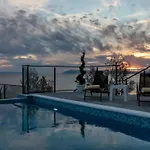 „villa No Stress“ Mit Infinity-pool By Interhome בית נופש דרזניצה