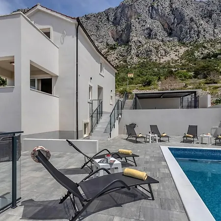 „villa No Stress“ Mit Infinity-pool By Interhome בית נופש